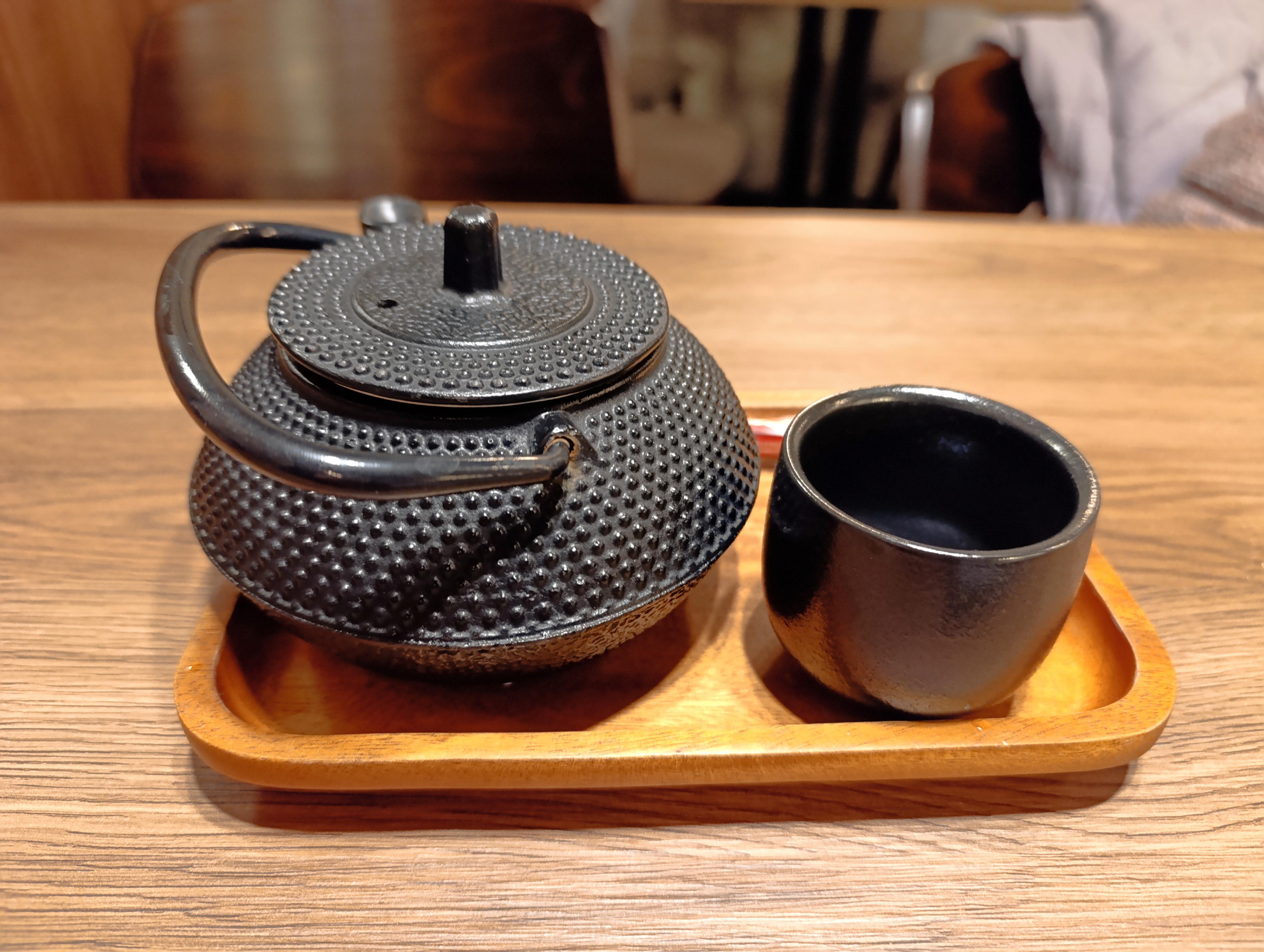 Hoki Garden — pokrm ze sushi baru